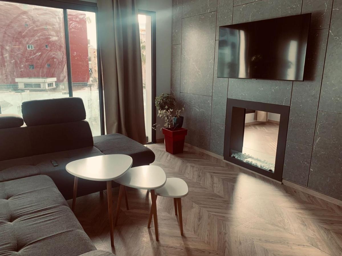 Spacious New 1-Bedroom Unit In Downtown W Terrace And Free Parking Casablanca Bagian luar foto