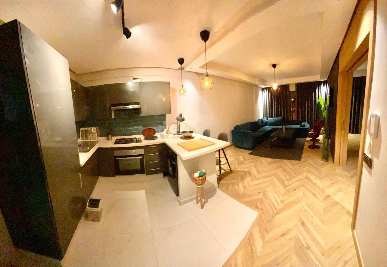 Spacious New 1-Bedroom Unit In Downtown W Terrace And Free Parking Casablanca Bagian luar foto